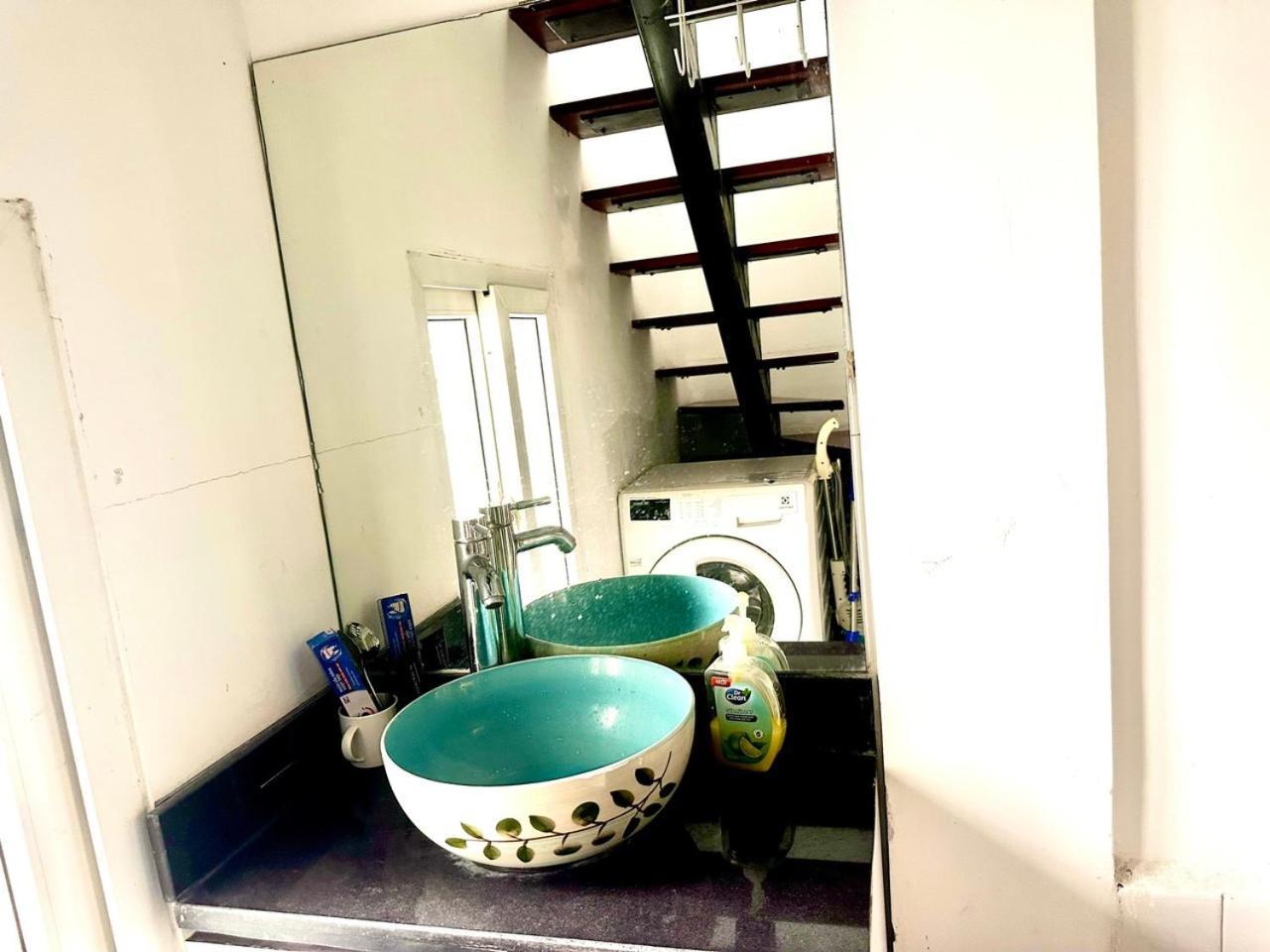 Duplex Warm Hanoi, 2 Bedrooms, Old Quarter, 3Mins To Hoan Kiem Lake Luaran gambar