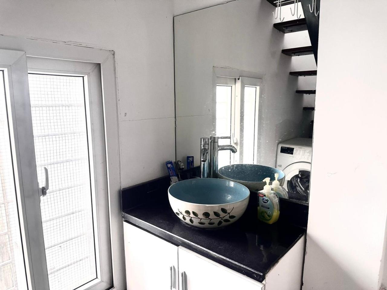 Duplex Warm Hanoi, 2 Bedrooms, Old Quarter, 3Mins To Hoan Kiem Lake Luaran gambar